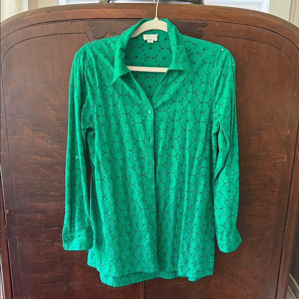 Women’s Green Eyelet Button-Down Shirt - Lightweight Collared Top